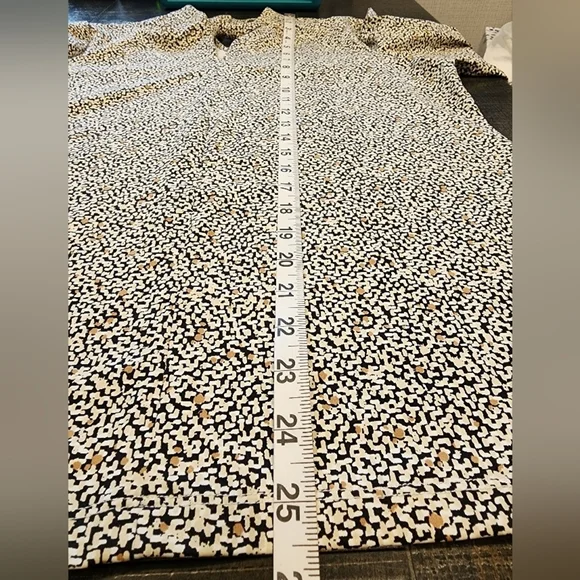 J. MCLAUGHLIN BLOUSE - Picture 8 of 8